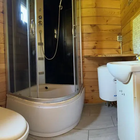 Chalet Wakacyjny Nr 1 *